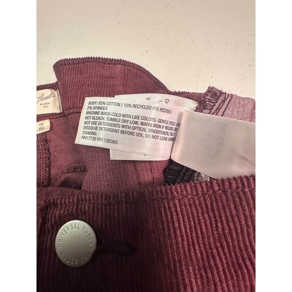 Universal Thread Burgundy Corduroy Easy Barrel High Rise Pants 14R New - Picture 4 of 7